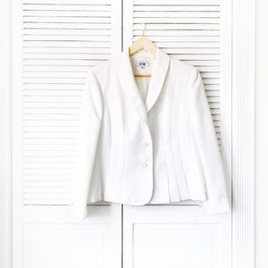 Le Suit White Double Button Blazer